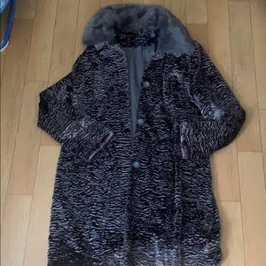 Valerie Stevens long purple coat faux fur collar